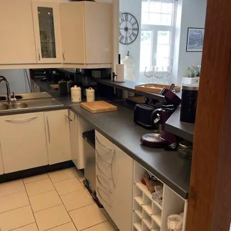Maison En Duplex Avec Parking Prive Le Mans